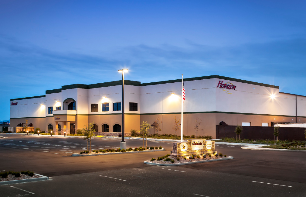 exterior of the horizon beverage distribution facility in oakland california